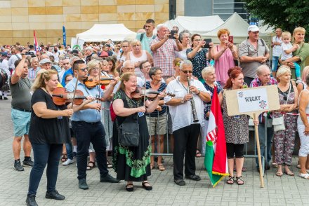 Korowód 56.Tygodnia Kultury Beskidzkie